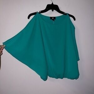 Green blouse iZ Byer women’s medium